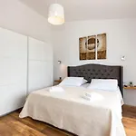 Lucatoni - Heated Pool Villa *