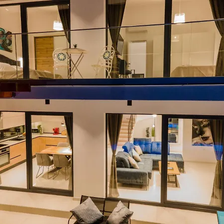 Villa Lucatoni - Heated Pool