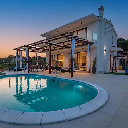 Vila Lucatoni - Heated Pool Sibenik