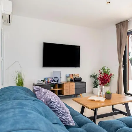 Lucatoni - Heated Pool Šibenik