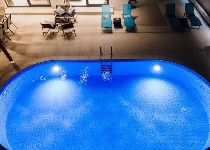 Lucatoni - Heated Pool Sibenik