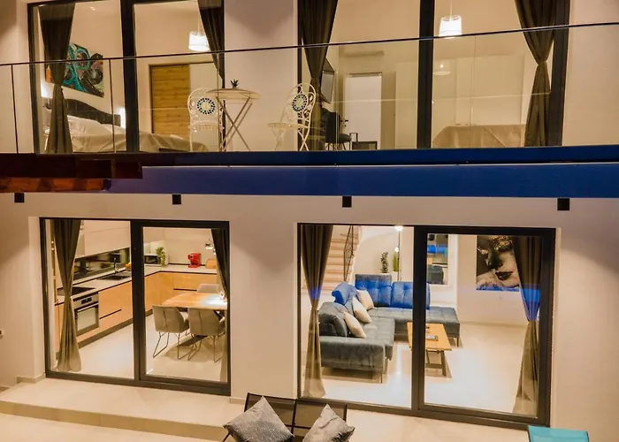 Vila Lucatoni - Heated Pool