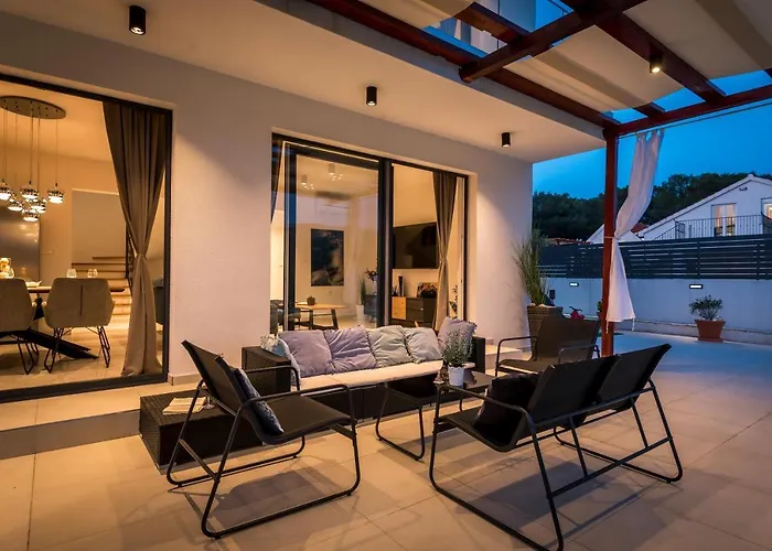 Villa Lucatoni - Heated Pool *