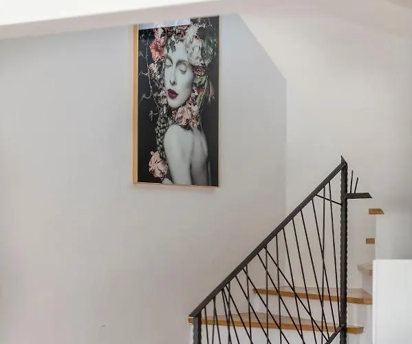 Vila Lucatoni - Heated Pool