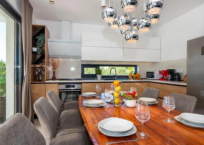 Villa Lucatoni - Heated Pool Šibenik