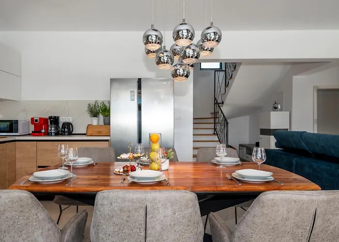 Lucatoni - Heated Pool Sibenik